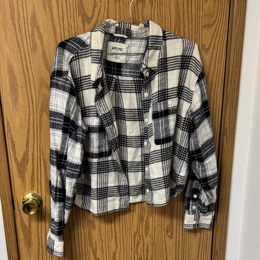 American Eagle Outfitters Black and White Checkered flannel Jacket